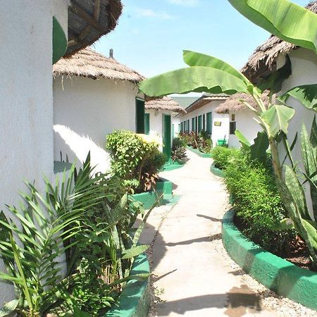African Village Hotel Bakau ภายนอก รูปภาพ
